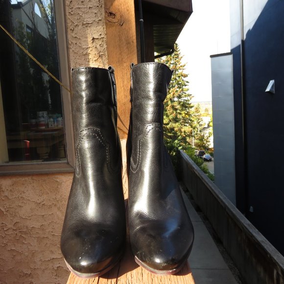 Arnold Churgin Ankle Boots - Picture 4 of 9